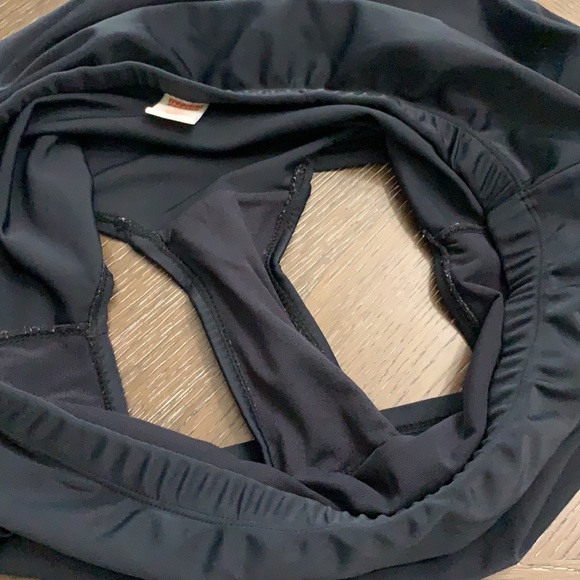 Tropical Escape black Bikini skirt - Picture 7 of 10